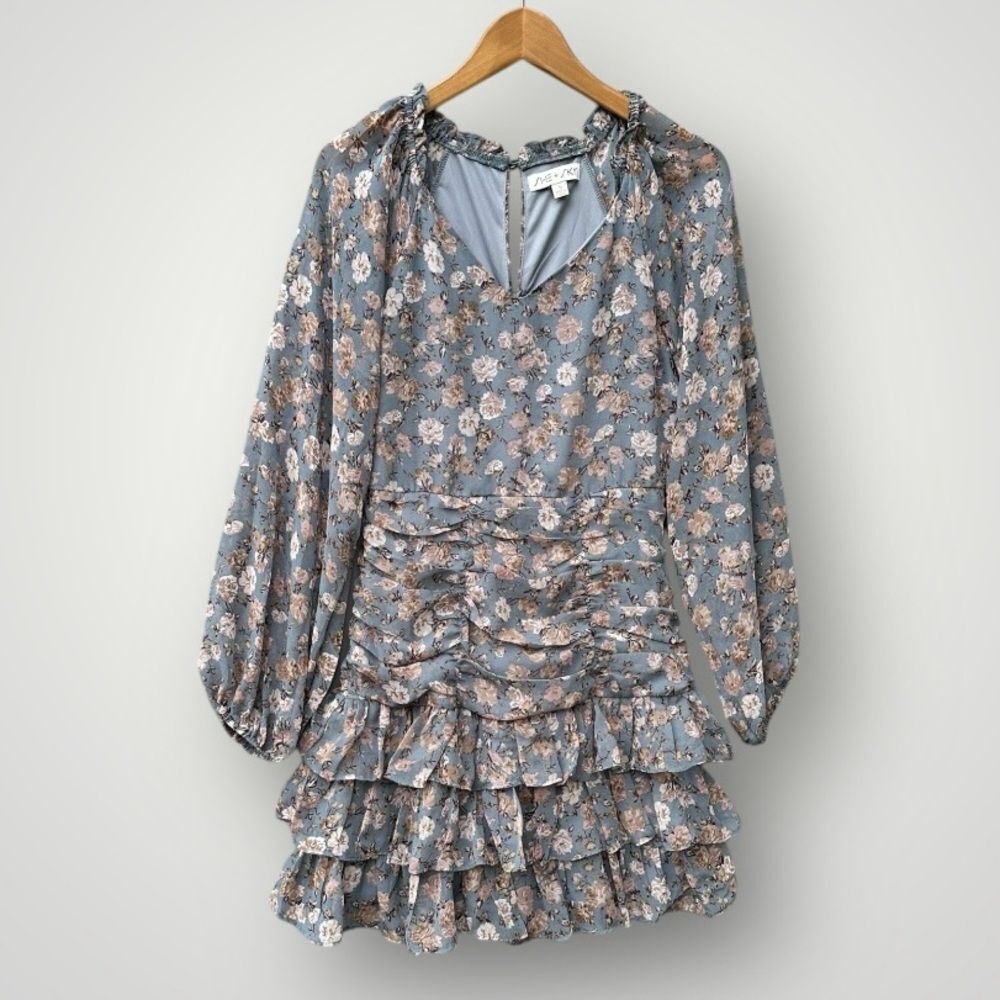🎉5 for $45 🎉 She Sky Dress Size S Floral